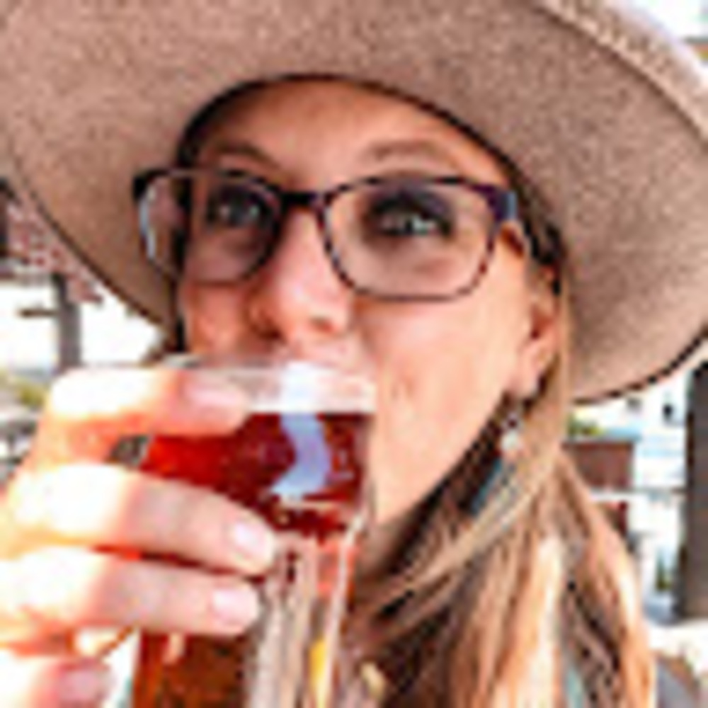 Meet your Posher, Cerise